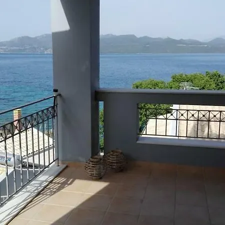 λευκάδα σπίτι με θέα Dom wakacyjny